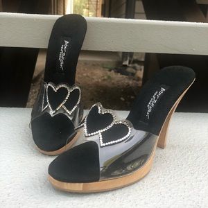 Betsey Johnson Heels 🖤